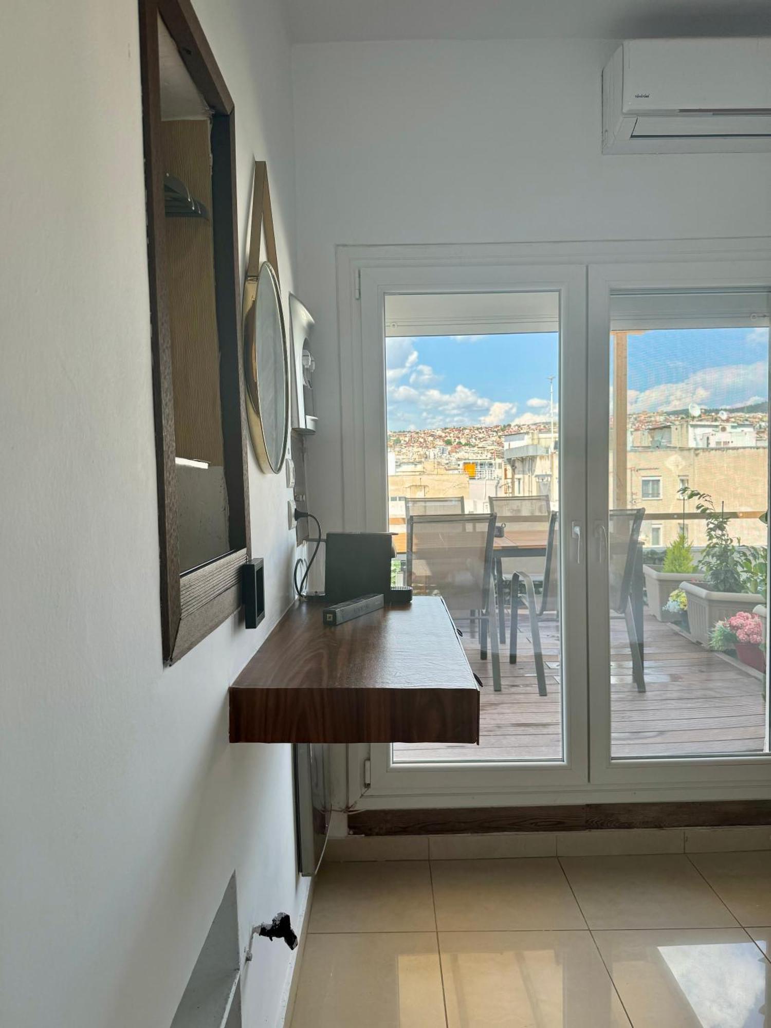 Apartment Rooftop Mini Suite-roof Deck-sunbeds-city View Thessaloniki